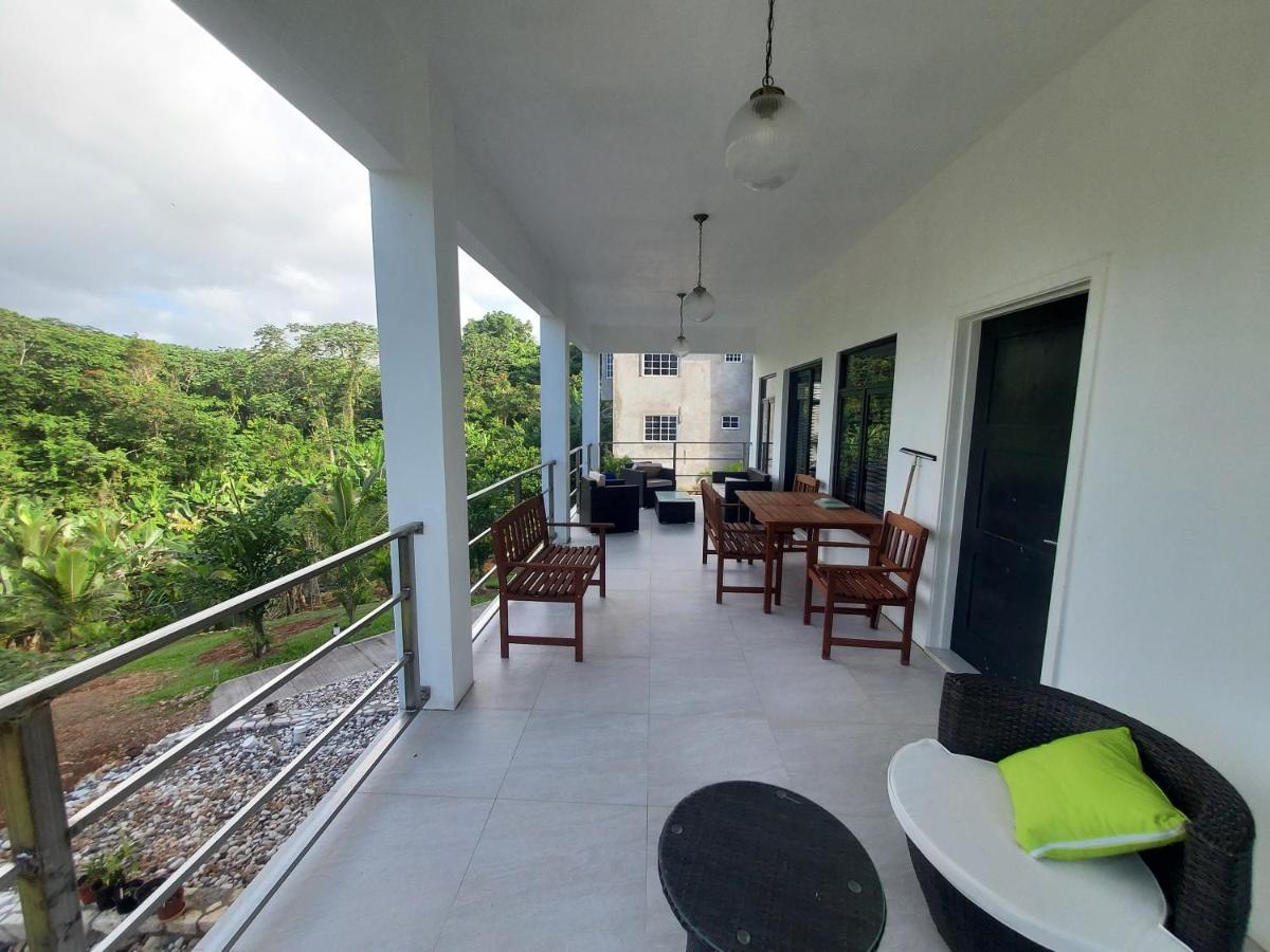 The Willow Apartment Ocho Rios Esterno foto