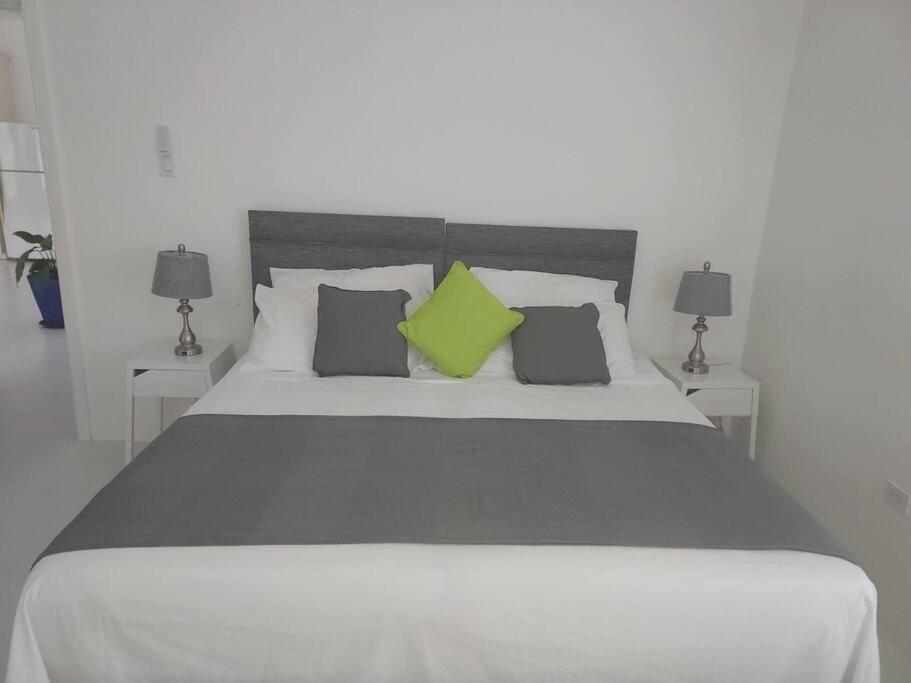 The Willow Apartment Ocho Rios Esterno foto