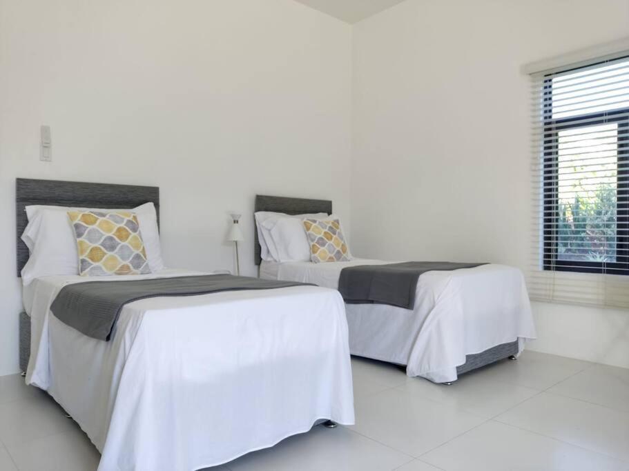 The Willow Apartment Ocho Rios Esterno foto